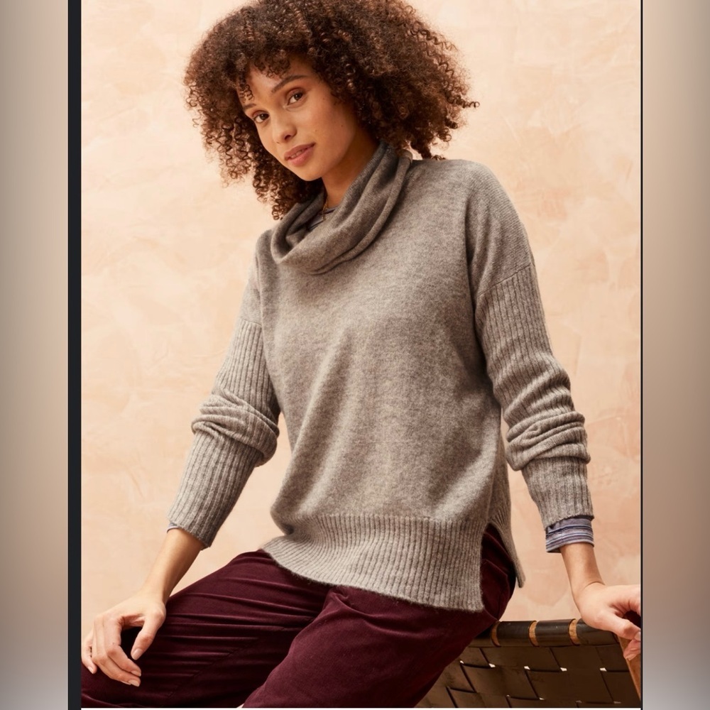 BRORA Scottish 100% Cashmere Gauzy Polo Turtleneck Top Size Small/Medium